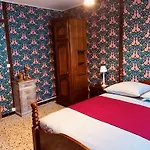 La Babayaga Bed & Breakfast *
