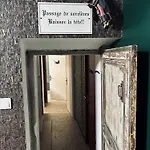 La Babayaga Bed & Breakfast *